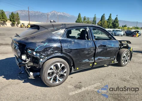 2024 Ford Mustang Mach-E Select z USA, uszkodzony, nr VIN 3FMTK1R4XRMA14139